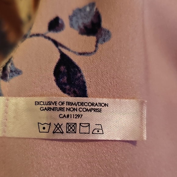 La Vie En Rose Floral Satin Robe - Pink and Black Size S/M - Picture 6 of 9